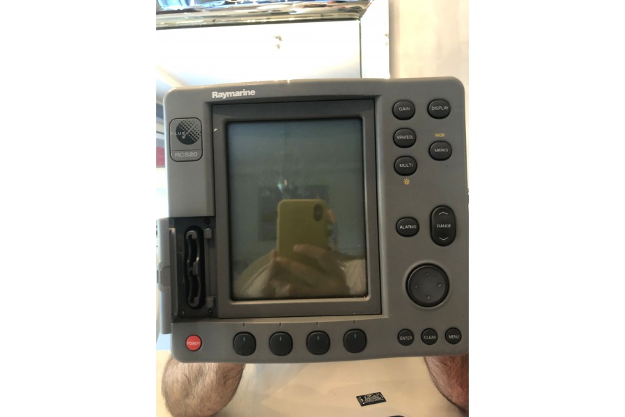 Raymarine RC520 chartplotter